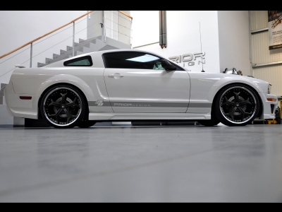 Ford Mustang side skirts