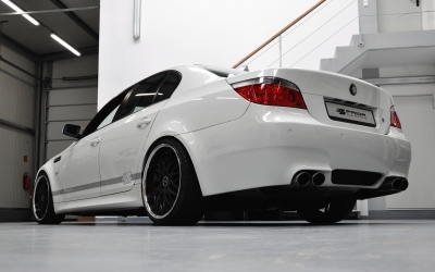 BMW 5er E60 M5 Heckstostange PRIOR-DESIGN